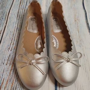 Boston Design Studio Silver Flats Size 7.5